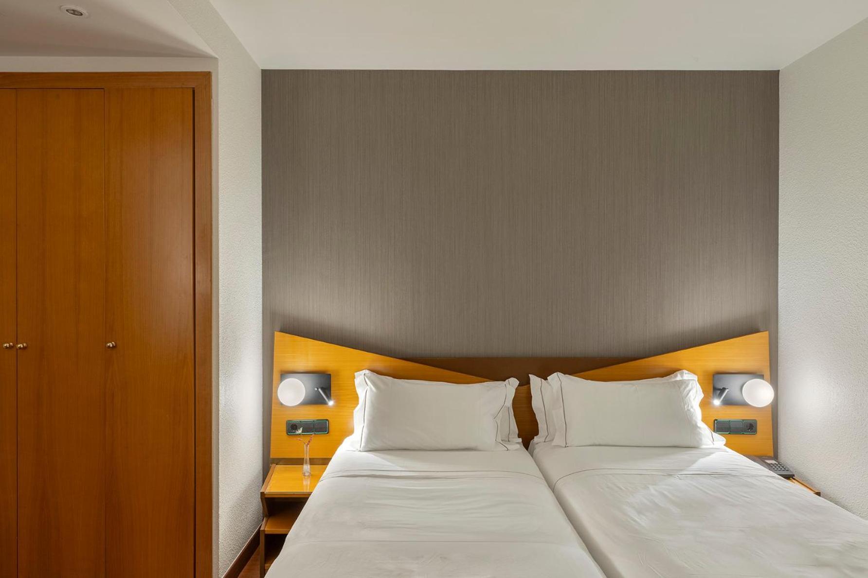 Interior Double Room,1574686832:JPEG