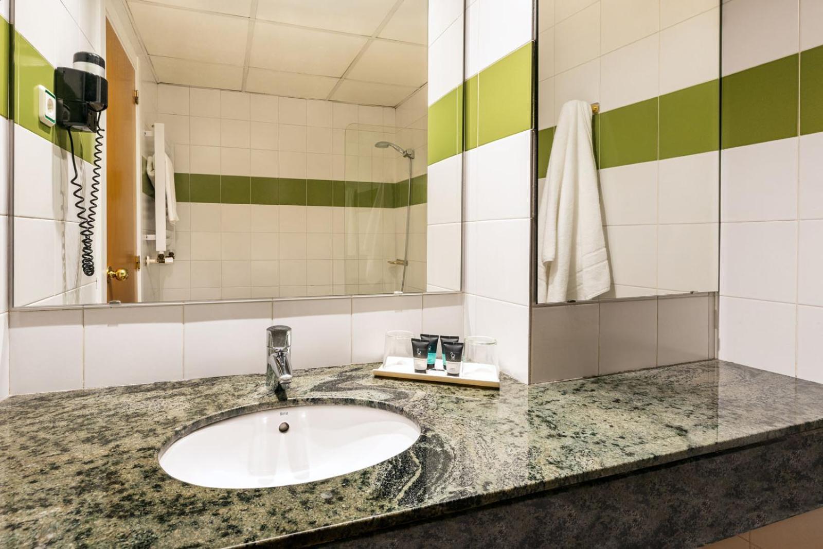 Superior Triple Room,1756500013:JPEG